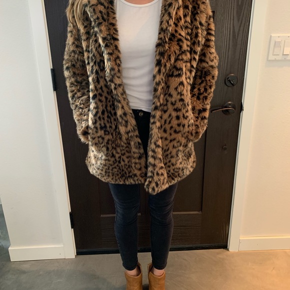 Cheetah Jacket - Picture 2 of 3